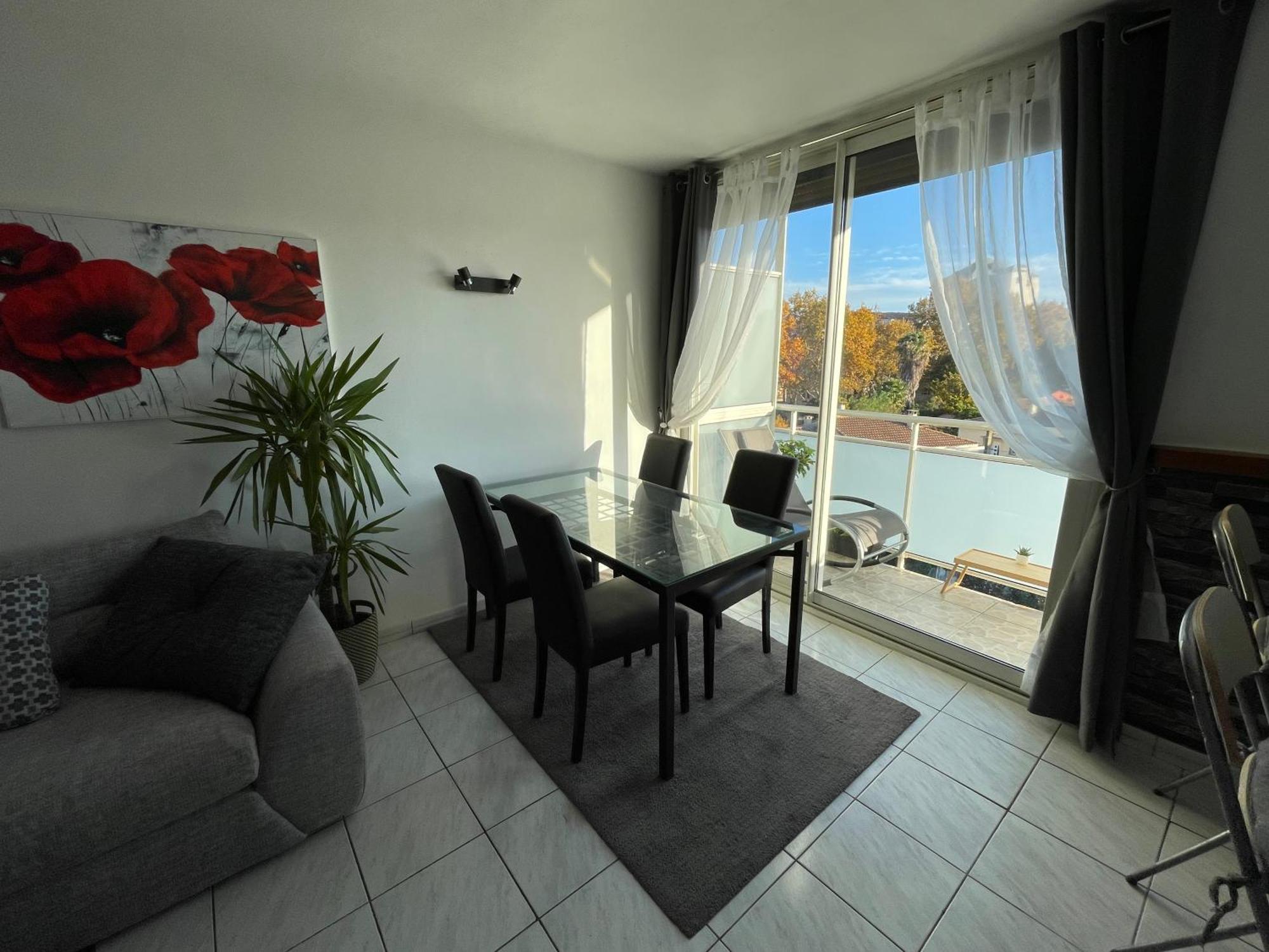 Appartement Port Marianne Montpellier *