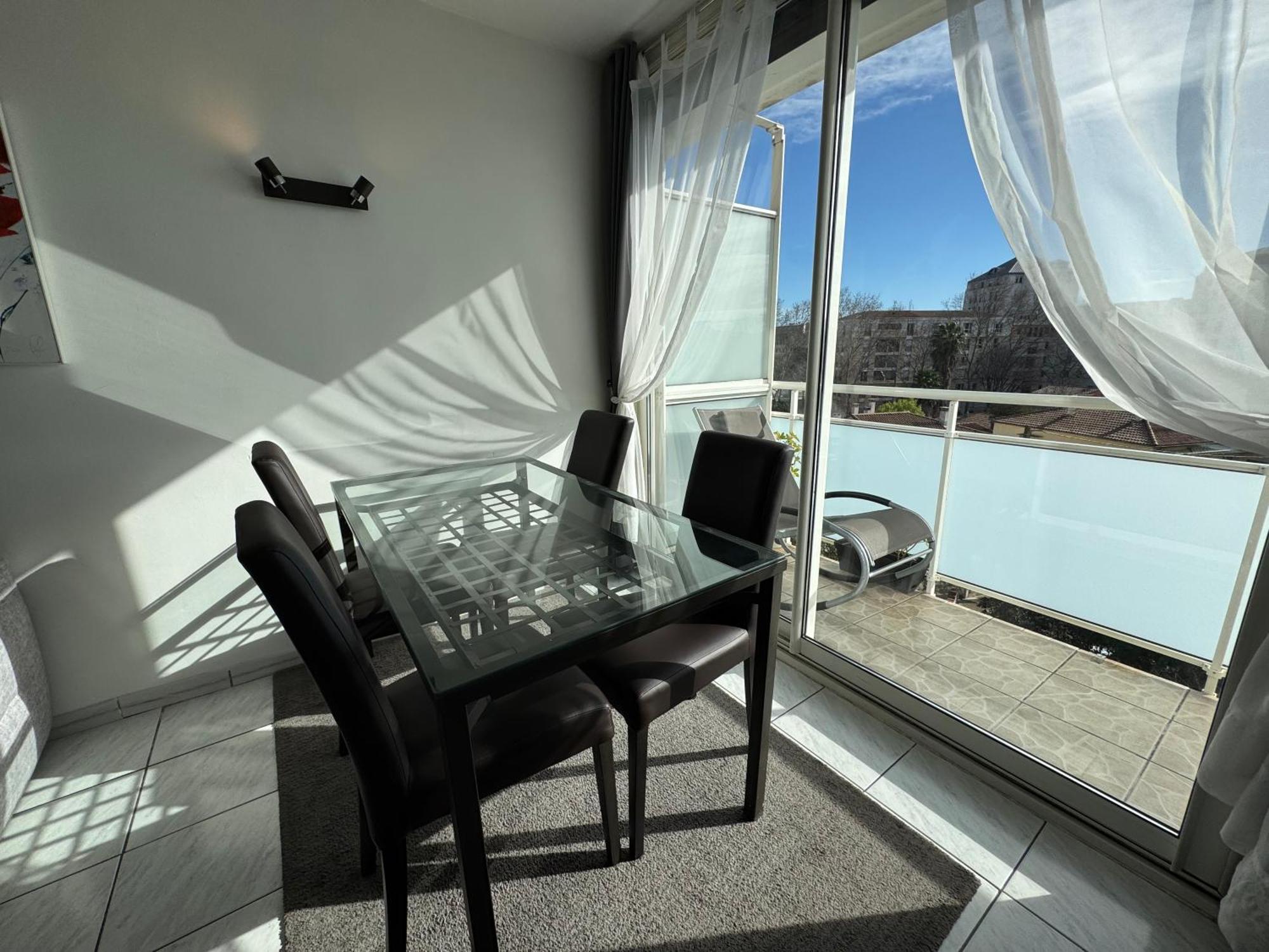 Appartement Port Marianne Montpellier Apartment Montpellier